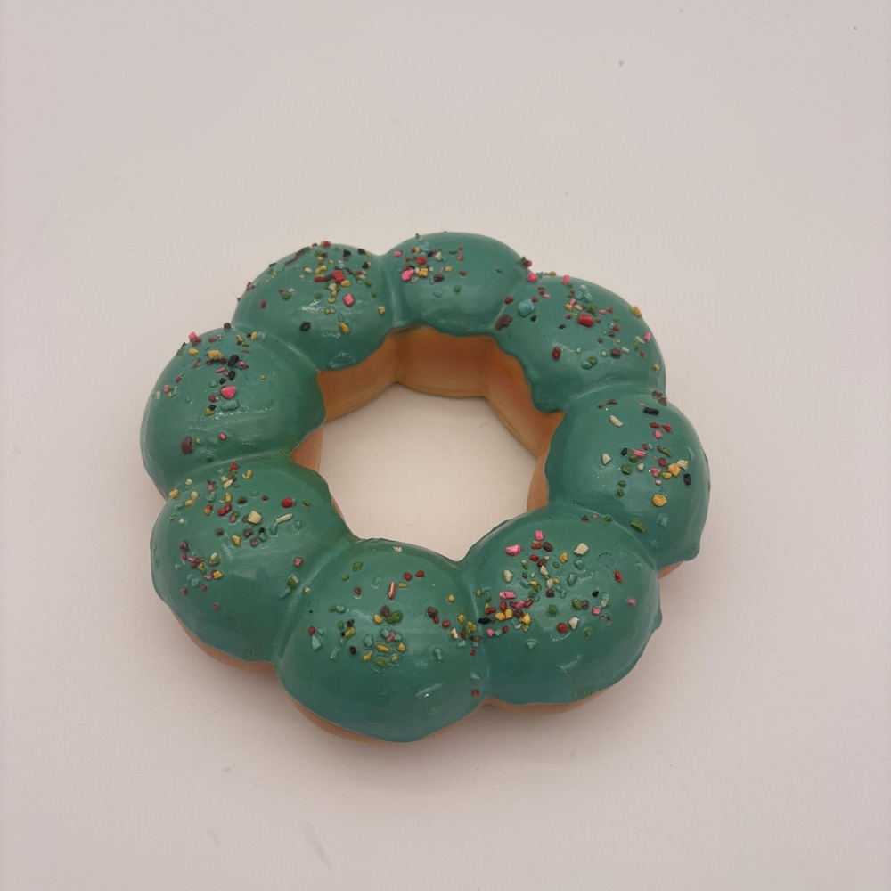 Green Donut Wall Figurine Small Resin Sprinkles Kitchen Food Decor Hanging
